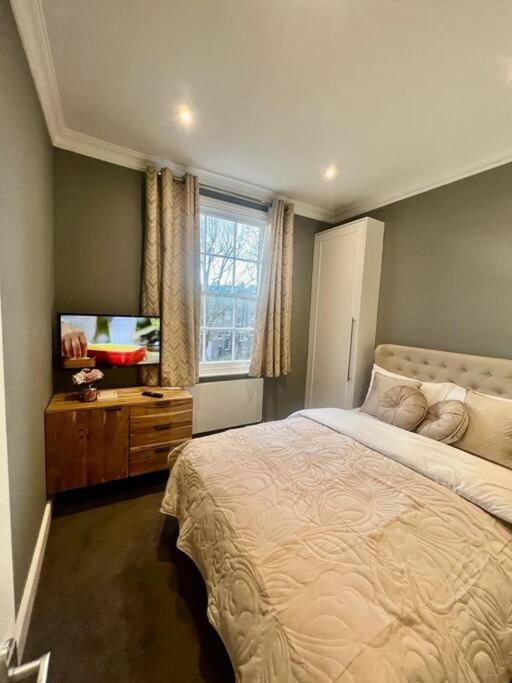 Flat In The Heart Of Holland Park Διαμέρισμα Λονδίνο Εξωτερικό φωτογραφία